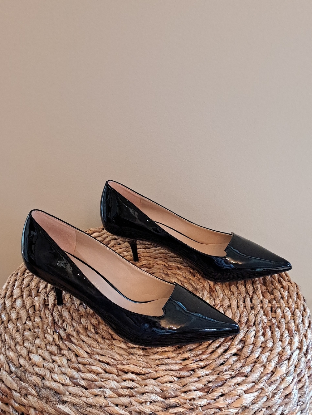 Kurt Geiger London Womens Peony Formal Black Patent Leather Kitten Pumps‎ 38.5/8